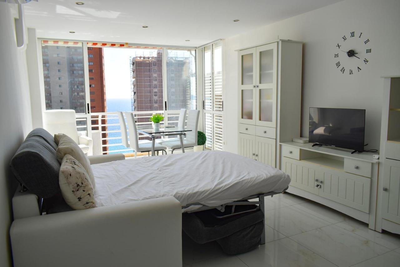 Los Caballos Vip Playa Levante 베니돔 외부 사진