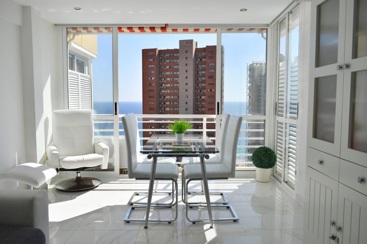 Los Caballos Vip Playa Levante 베니돔 외부 사진