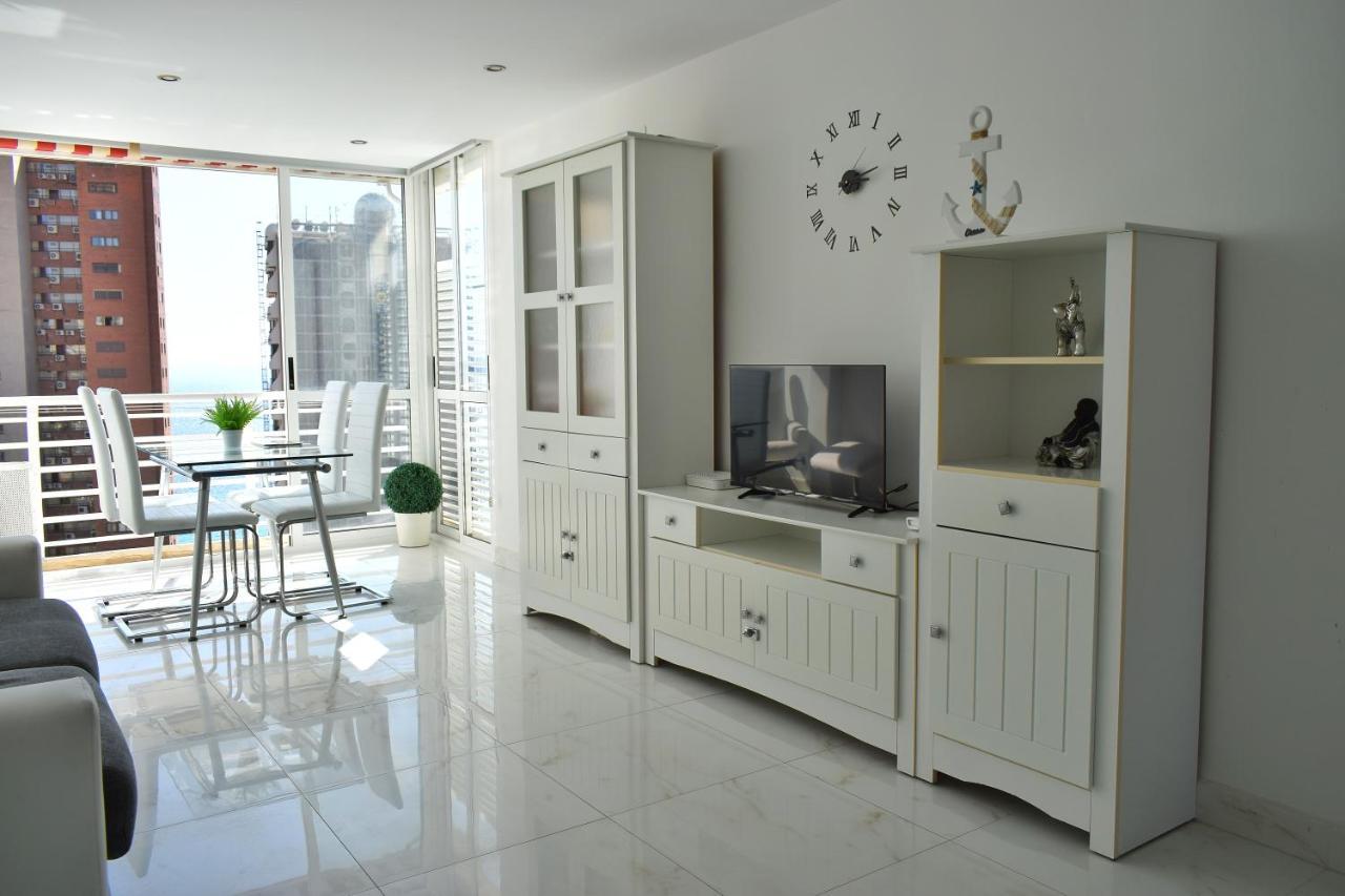 Los Caballos Vip Playa Levante 베니돔 외부 사진