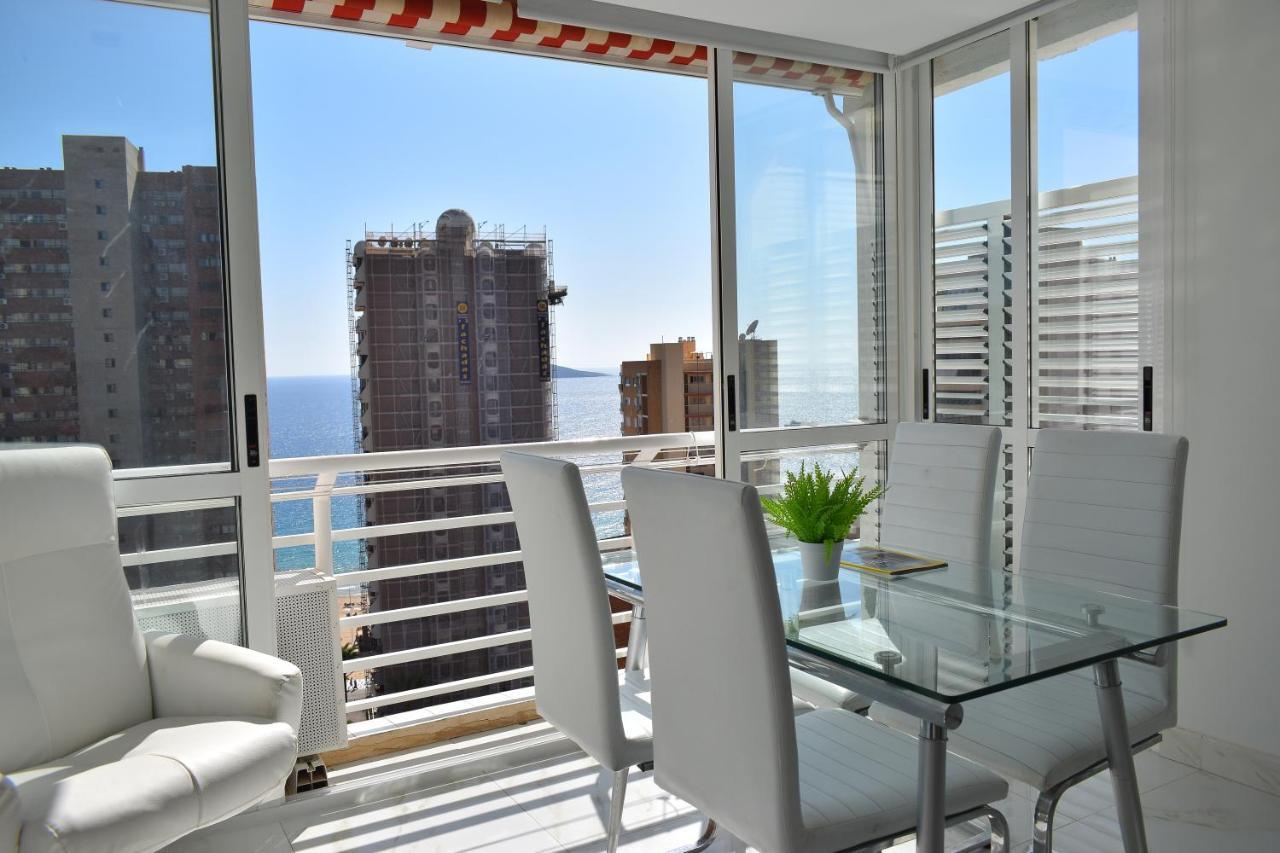Los Caballos Vip Playa Levante 베니돔 외부 사진