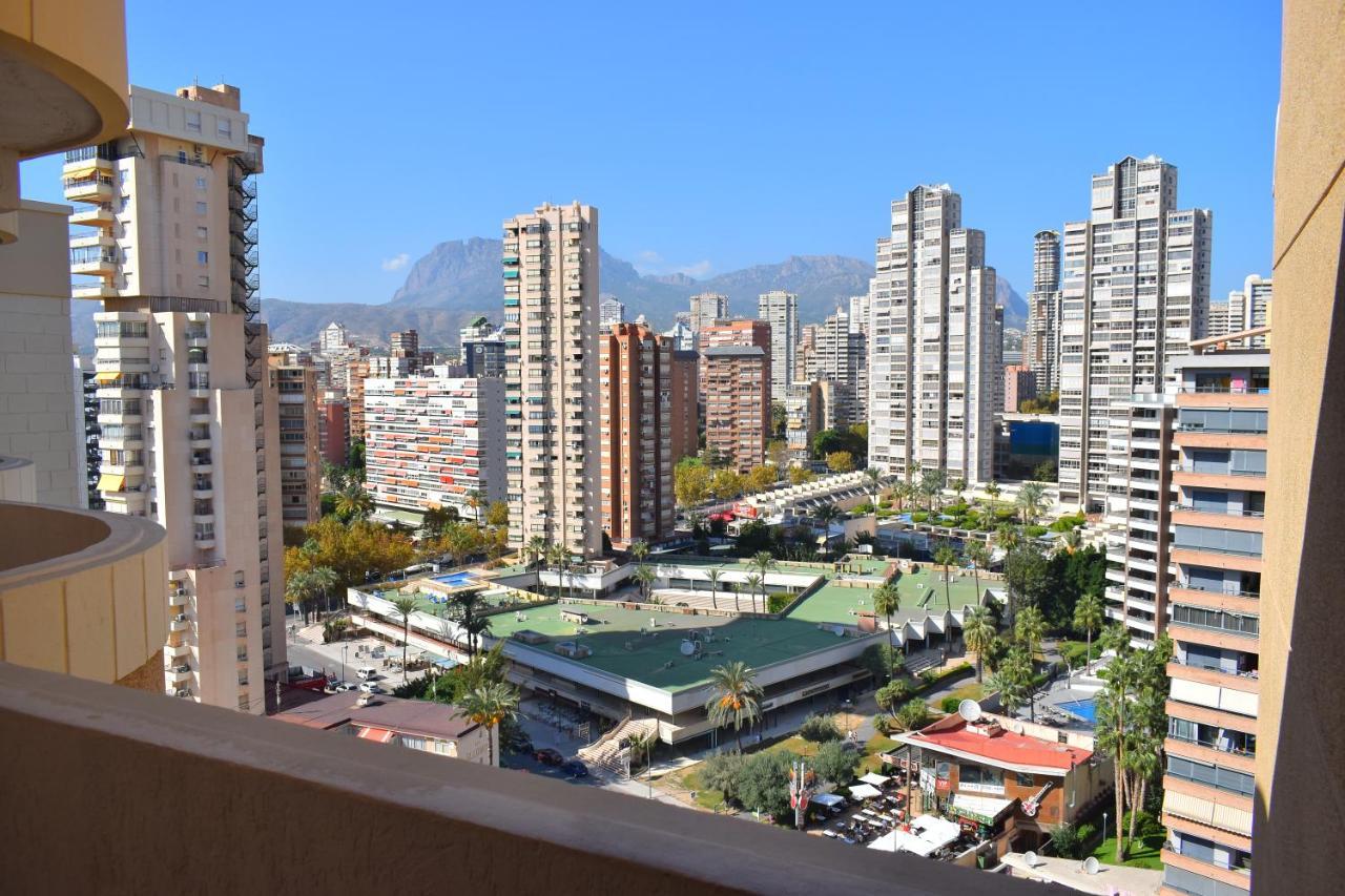 Los Caballos Vip Playa Levante 베니돔 외부 사진